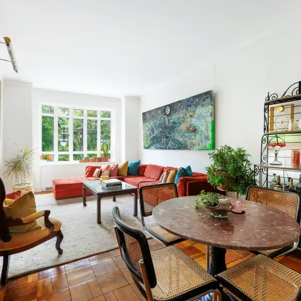 ONE-BEDROOM DUPLEX AT THE RENOWNED CENTURY
