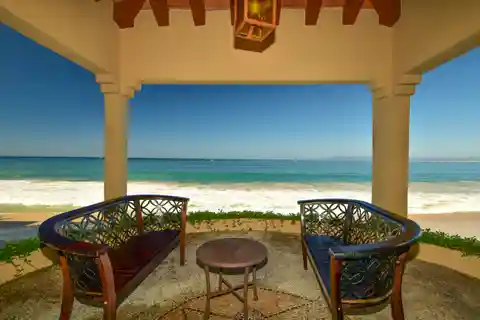 Rare Beachfront Find