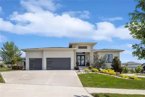 Reverse One-Story Masterpiece