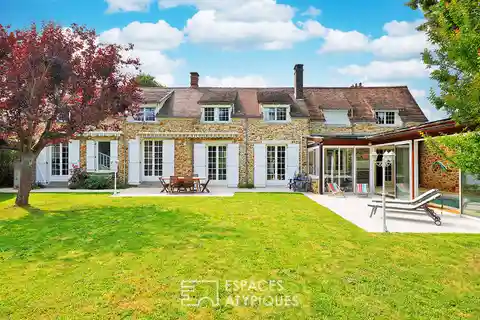 Renovated Farmhouse with Indoor Swimming Pool and Garden