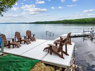 Wonderful Lakefront Property