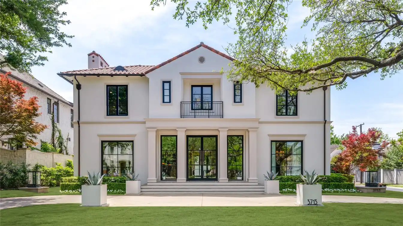 Architectural Pedigree with Modern Luxury