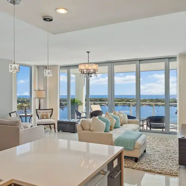 ULTRA-LUXURY PLAN IN WATER CLUB