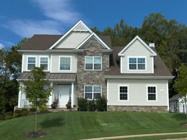 IMMACULATE CONTEMPORARY COLONIAL