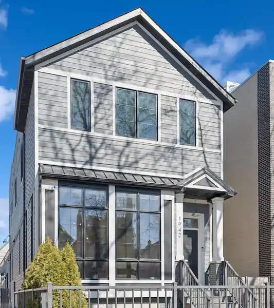 PRISTINE NEWER CONSTRUCTION SINGLE-FAMILY HOME