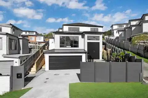 Brand New Luxury Home Exemplifies Modern Elegance