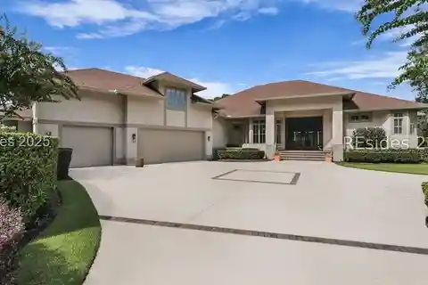 Lowcountry Oasis with Outdoor Kitchen