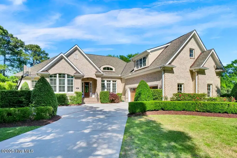 Exceptional Custom Home in Landfall