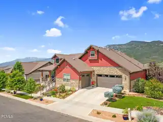 Incredible Home in River View