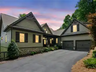 Beautiful Home at the Top of Big Canoe