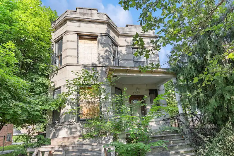 Brand-new Renovation of a Classic Greystone