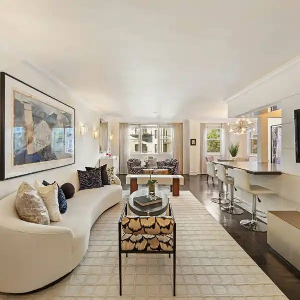 ELEGANT UPPER EAST SIDE CONDO