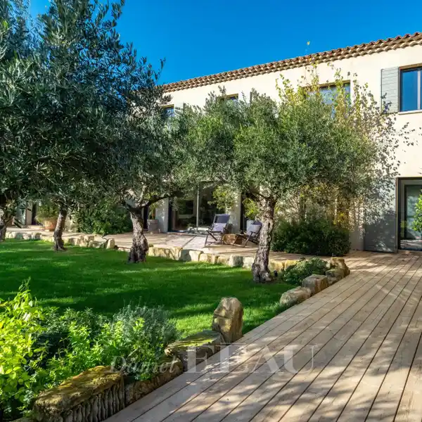BEAUTIFUL VILLA IN A SERENE SETTING