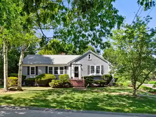 Charming Ranch Near Downtown