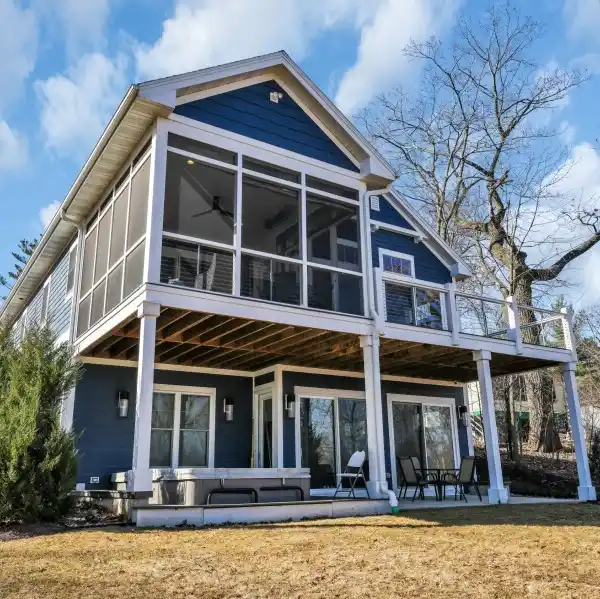 NEWER RANCH HOME ON LAKE BENEDICT