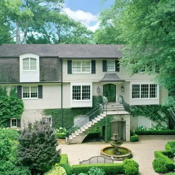 HANOVER WEST GEM WITH SPACIOUS BACKYARD OASIS
