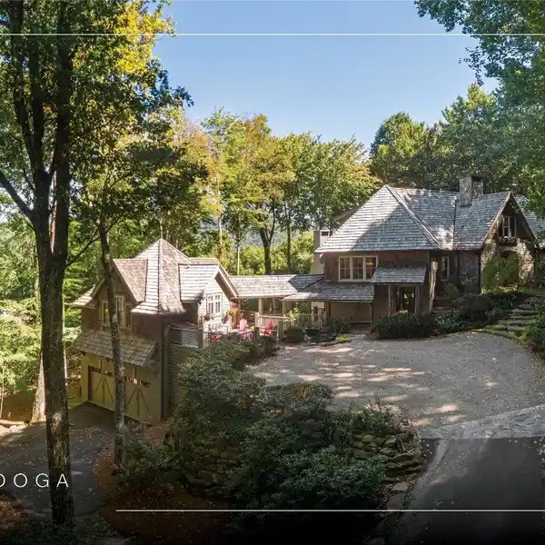 PEACE AND PRIVACY IN GATED CHATTOOGA CLUB