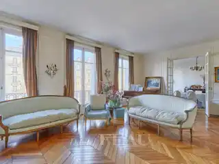 Elegant 20th-century Apartment with Period Features