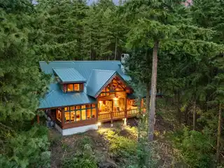 One-of-a-kind Legacy Property on Lake Cle Elum