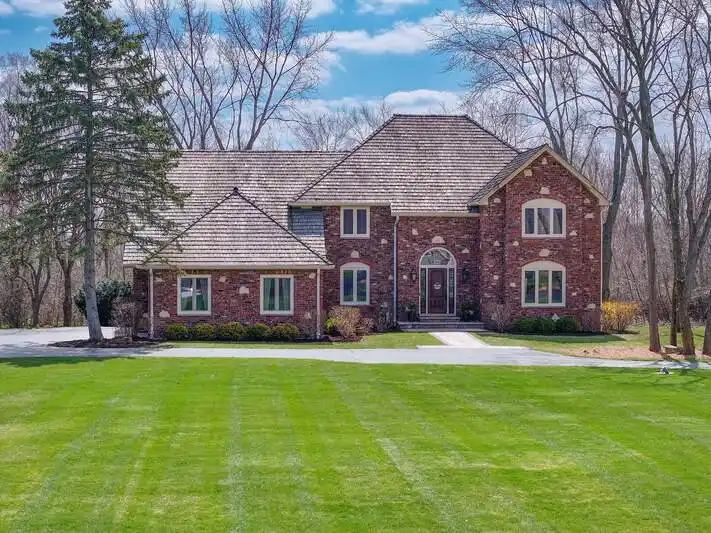 Serene Property Nestled on Spacious Land