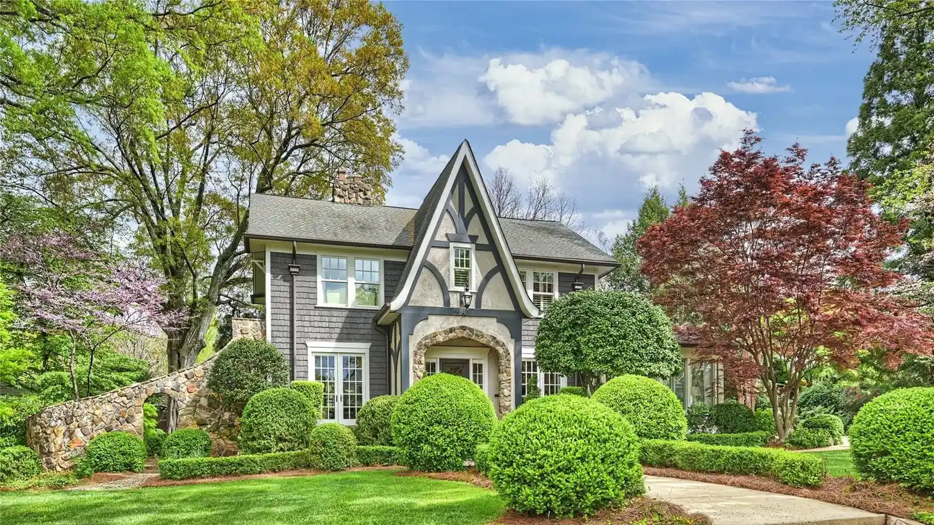 Quintessential 1925 Myers Park Gem