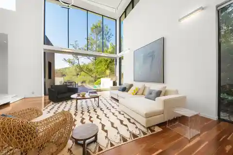 A Bold Statement in Contemporary Design