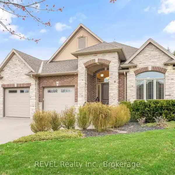 BEAUTIFULLY CRAFTED BUNGALOW