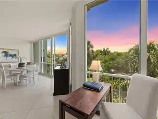 The Perfect Blend of Sophistication and Serenity