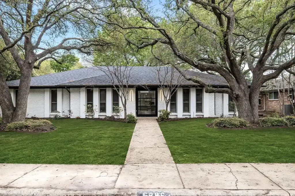 Beautifully Renovated Modern Home in East Dallas