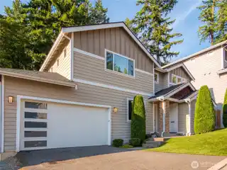 Bright and Spacious Home in Newport Hills