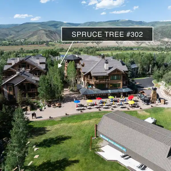 BEAUTIFUL CONDO STEPS TO THE CHAIRLIFT