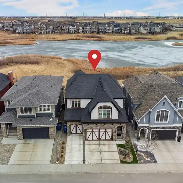 UPGRADED EXECUTIVE HOME