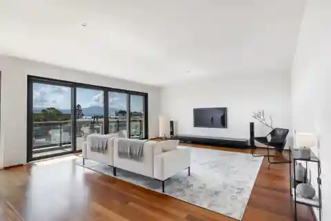 Chic and Relaxed Apartment with Magnificent Views