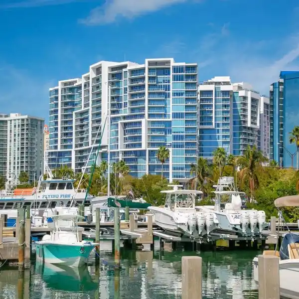 AN UNPARALLELED LIFESTYLE AT THE VUE