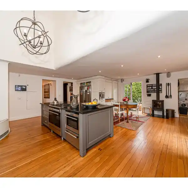 HERITAGE LUXURY WITH TIMELESS ARCHITECTURAL PRESTIGE