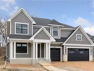 Spacious & Stylish Newly Constructed Home by Stonegate Builders