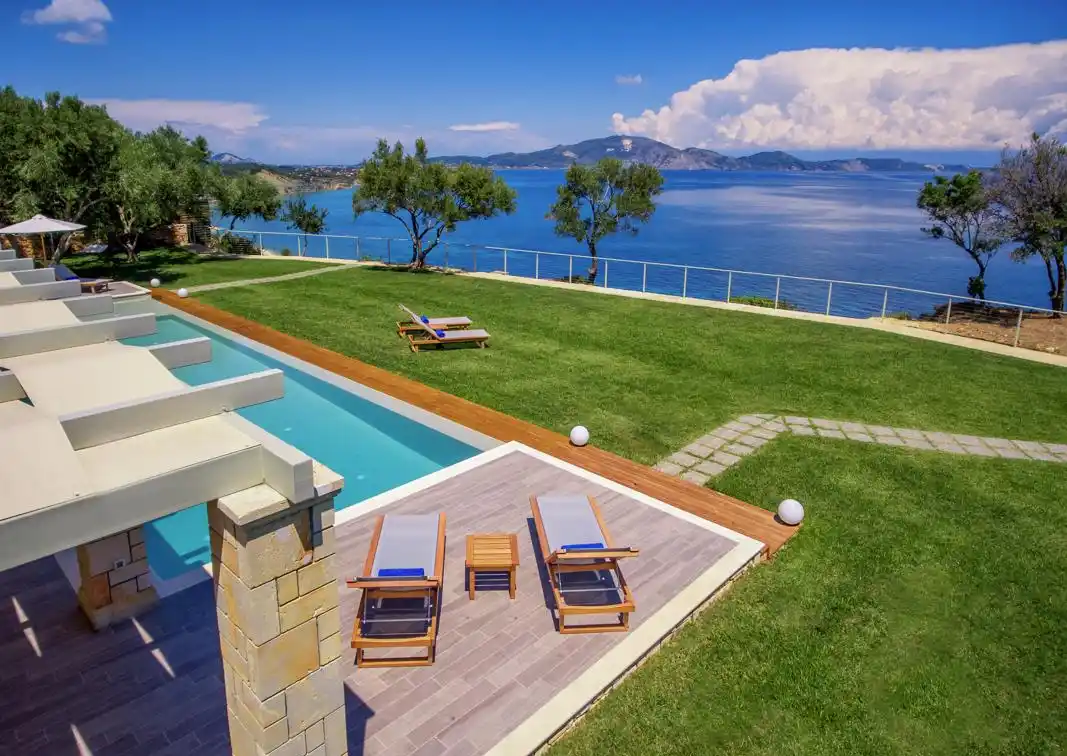 Breathtaking Seafront Villa with Panoramic Views
