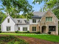 GORGEOUS CUSTOM NEWER CONSTRUCTION IN KINGSWOOD