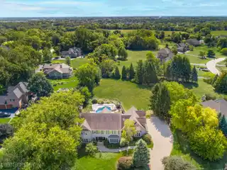One-Of-A-Kind Luxury Estate in Copperfield of Hawthorn Woods