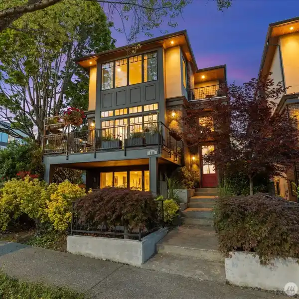 URBAN SOPHISTICATION IN EAST OF MARKET
