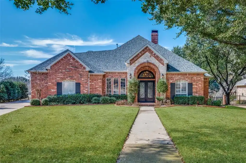 Park-like Setting in Sought-after Rushing Meadow Estates