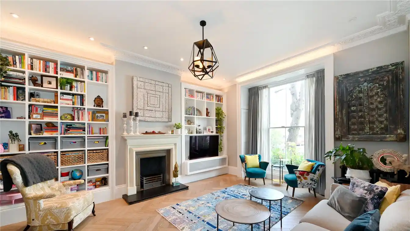 Impressive Duplex Apartment in a Period Building
