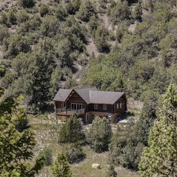 EXTRAORDINARY 47-ACRE PROPERTY