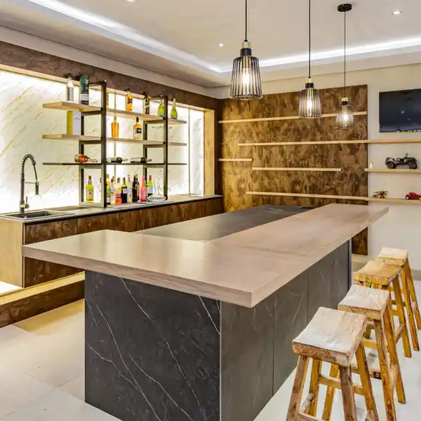 OPULENT RETREAT WITH PRIVATE CLUBHOUSE