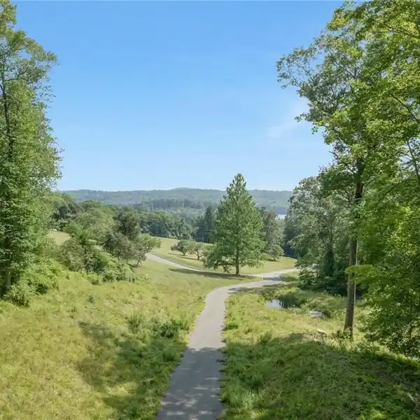BUILD YOUR DREAM HOME IN A PRIME LOCATION