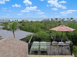 Beautiful Fully Furnished Home in a Fabulous Location