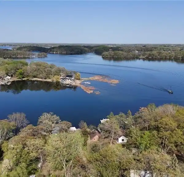 FANTASTIC VIEW ON WEST LAKE SYLVIA