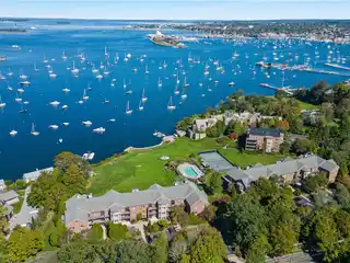 Luxury Waterfront Living at Bonniecrest