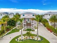WONDERFUL ISLAND RETREAT ON ANNA MARIA'S NORTH END