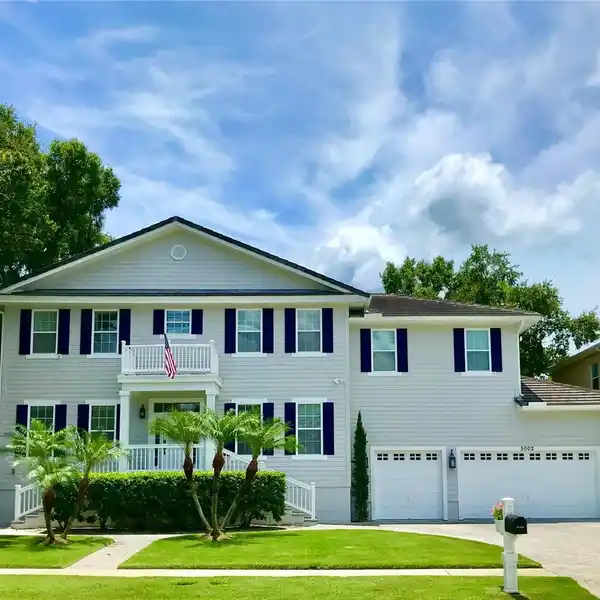 GORGEOUS POOL HOME IN THE HEART OF SOUTH TAMPA